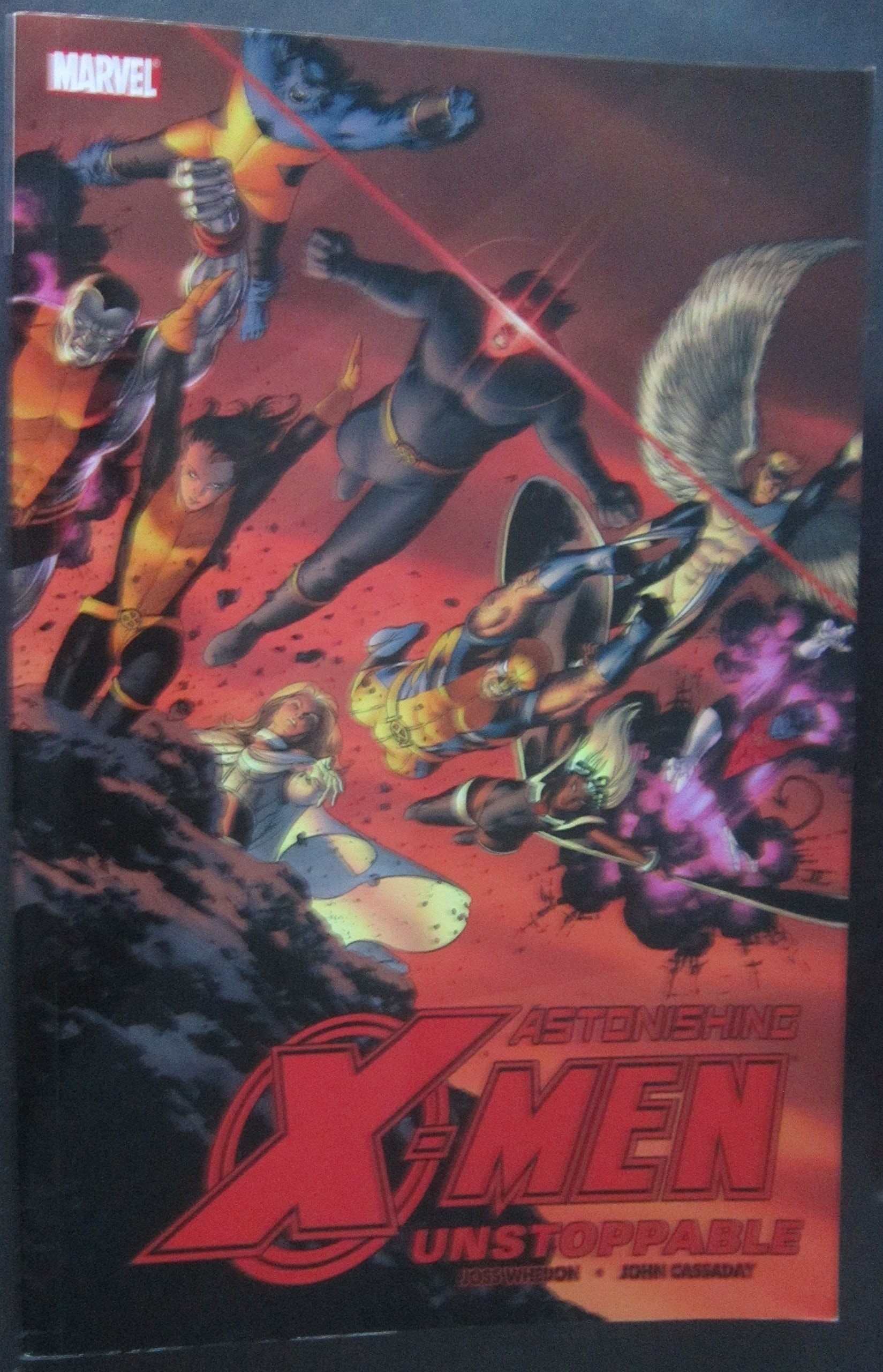 Astonishing X-Men #4 cover